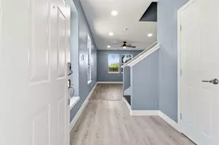 238 Drake Run Ln, Dickinson, TX 77539 - Photo 5