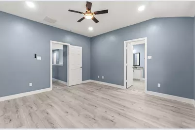 238 Drake Run Lane, Dickinson, TX 77539 - Photo 17