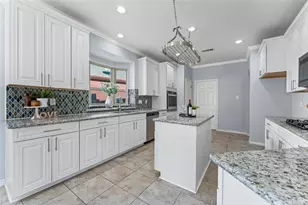 6414 Holly Canyon Ct, Katy, TX 77450 - Photo 9