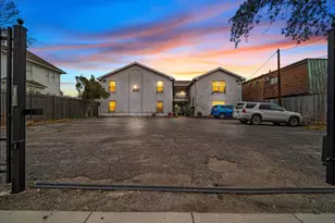 421 Emerson St, Houston, TX 77006 - Photo 33