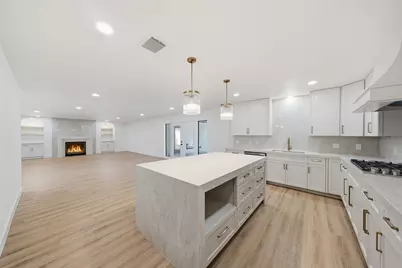 2304 Eagles Way, Pearland, TX 77581 - Photo 3