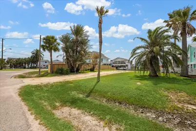 16507 Jamaica Cove Road, Jamaica Beach, TX 77554 - Photo 9