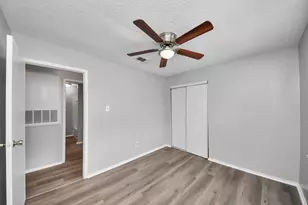 5526 Farley Dr, Houston, TX 77032 - Photo 11