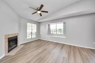 5526 Farley Dr, Houston, TX 77032 - Photo 13