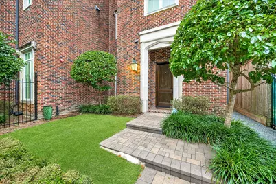 415 Lovett Boulevard #E, Houston, TX 77006 - Photo 3