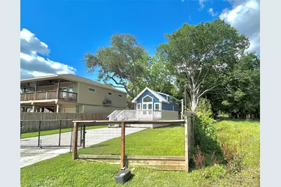 3008 Calhoun Street, Bacliff, TX 77518 - Photo 3