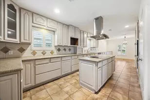 6215 Cheena Dr, Houston, TX 77096 - Photo 11
