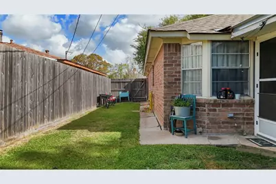 2205 Buchanan Drive, Baytown, TX 77520 - Photo 33