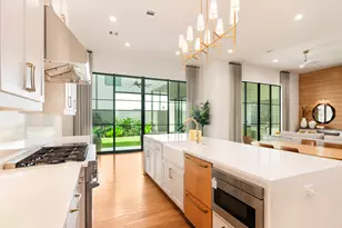 4024 Chatham Ln, Houston, TX 77027 - Photo 17