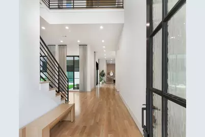 4024 Chatham Lane, Houston, TX 77027 - Photo 3