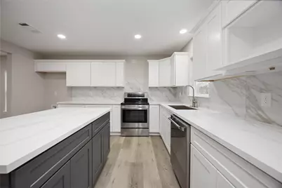 11302 White Gate Lane, Houston, TX 77067 - Photo 17