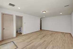 7903 Bachwood Dr, Houston, TX 77040 - Photo 9
