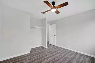 8310 Wild Rose St, Houston, TX 77083 - Photo 7