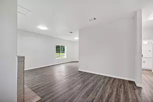 8310 Wild Rose St, Houston, TX 77083 - Photo 29