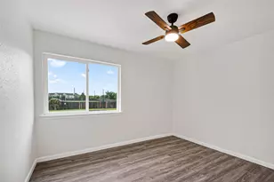 8310 Wild Rose St, Houston, TX 77083 - Photo 9