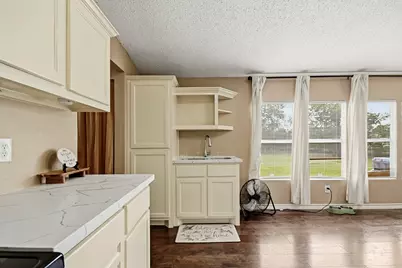 7126 Mourning Drive, Baytown, TX 77521 - Photo 7