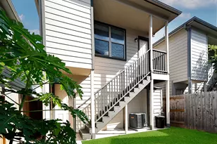 737 W 20th St, Houston, TX 77008 - Photo 23