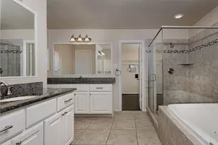 737 W 20th St, Houston, TX 77008 - Photo 19