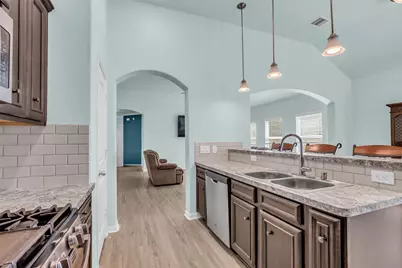 15031 Meadow Glen N, Conroe, TX 77306 - Photo 7