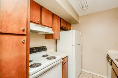 8519 Hearth Boulevard #26, Houston, TX 77054 - Photo 9