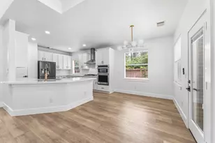 138 W Stockbridge Landing Cir, Spring, TX 77382 - Photo 9