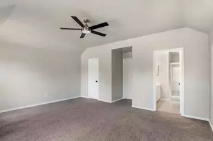 38 Blue Creek Pl, The Woodlands, TX 77382 - Photo 9