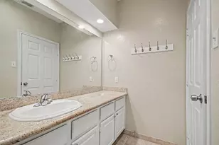 15814 Lake Lodge Dr, Houston, TX 77062 - Photo 27