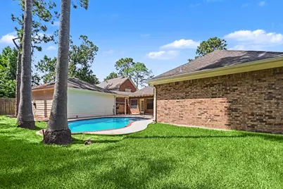 15814 Lake Lodge Drive, Houston, TX 77062 - Photo 27