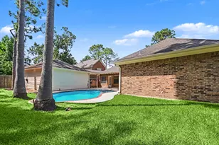 15814 Lake Lodge Dr, Houston, TX 77062 - Photo 27