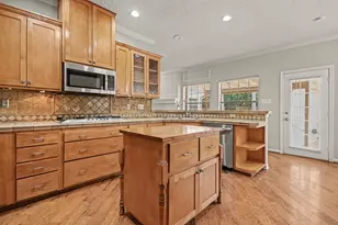 15814 Lake Lodge Dr, Houston, TX 77062 - Photo 13