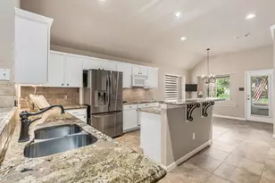 132 Fairway View Ln, Montgomery, TX 77356 - Photo 13