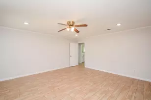 6002 Verdome Ln, Houston, TX 77092 - Photo 17
