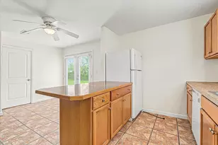 612 Harvey St, Clute, TX 77531 - Photo 11