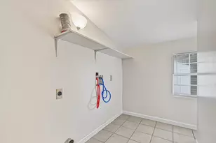 612 Harvey St, Clute, TX 77531 - Photo 23