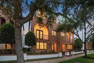 2810 Capitol St, Houston, TX 77003 - Photo 1