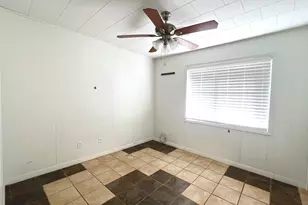 204 Meadowview Dr, El Campo, TX 77437 - Photo 17