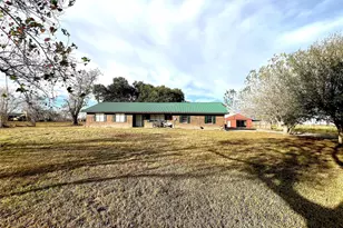 204 Meadowview Dr, El Campo, TX 77437 - Photo 33