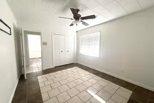 204 Meadowview Dr, El Campo, TX 77437 - Photo 21