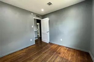 8227 St Lo Rd, Houston, TX 77033 - Photo 15
