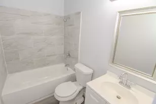 9706 Farragut St, Houston, TX 77078 - Photo 11