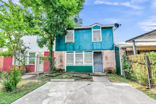 9706 Farragut St, Houston, TX 77078 - Photo 1