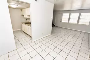 9706 Farragut St, Houston, TX 77078 - Photo 3