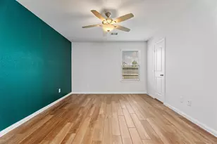 12912 Lake Conroe Bay Rd, Willis, TX 77318 - Photo 15