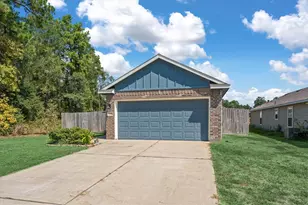 12912 Lake Conroe Bay Rd, Willis, TX 77318 - Photo 1