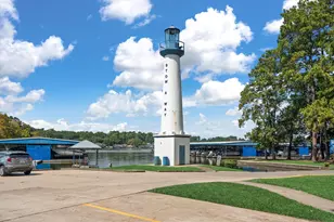 12912 Lake Conroe Bay Rd, Willis, TX 77318 - Photo 31