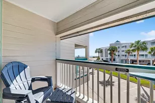 6102 Seawall Blvd, Galveston, TX 77551 - Photo 3