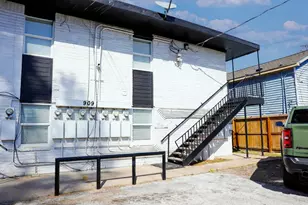 909 Yorkshire St St, Houston, TX 77022 - Photo 3