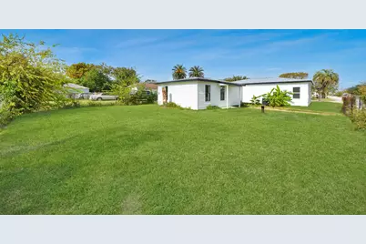 1203 W 6th Street, Freeport, TX 77541 - Photo 47