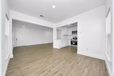 1203 W 6th Street, Freeport, TX 77541 - Photo 11