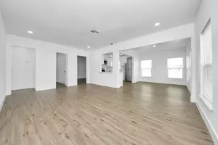 1203 W 6th St, Freeport, TX 77541 - Photo 7